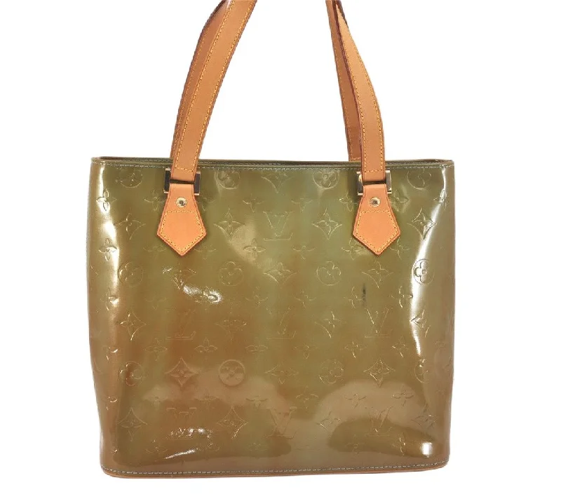 Authentic Louis Vuitton Vernis Houston Shoulder Bag Light Green M91005 LV 3364K