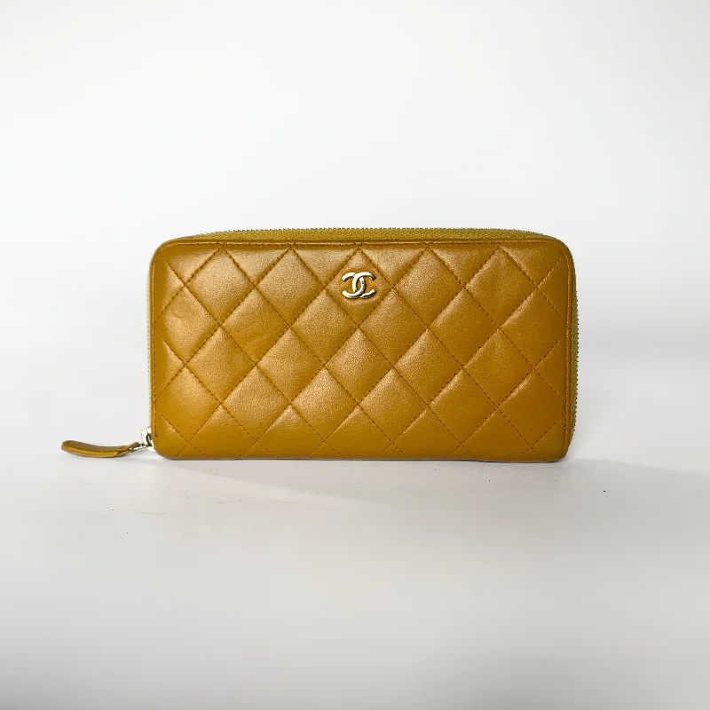 Chanel Zipper Wallet Lambskin Leather